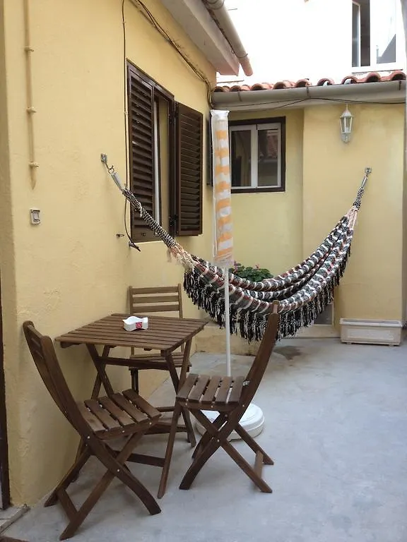 Lisboa Madragoa House Apartments